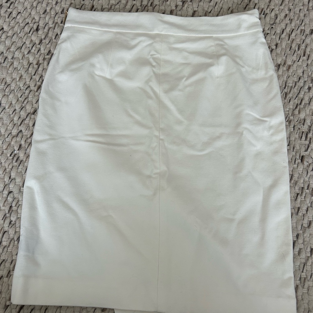 Premise Elegan White Women's Skirt